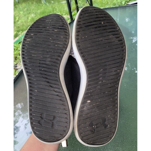 Under Armour UA Men's Shoes Size 8 Charged Black Running Sneakers 1288347-001 - Picture 8 of 8